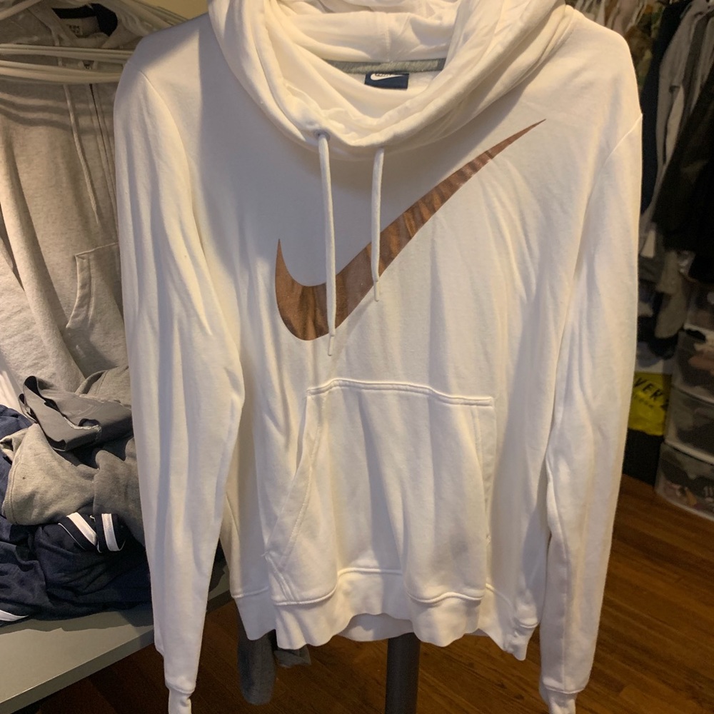 Women’s Nike funnel hoodie